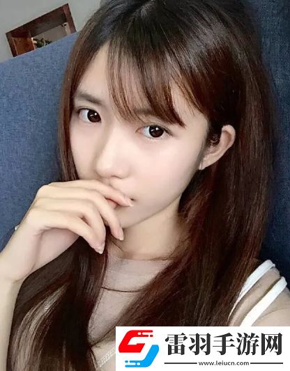 小龍女只感覺(jué)那支巨大的火龍槍已可以訪問(wèn)