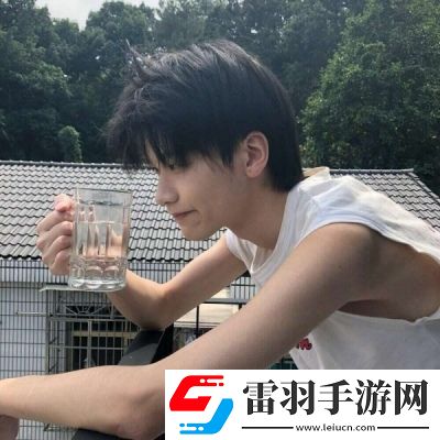 ins風(fēng)超拽帥氣男生頭像2021氣場(chǎng)相合的兩個(gè)人發(fā)自?xún)?nèi)心的互相吸引