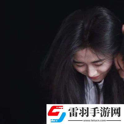 2022超甜情侶頭像一人一半超好看距離不是問題相向而行才是關(guān)鍵