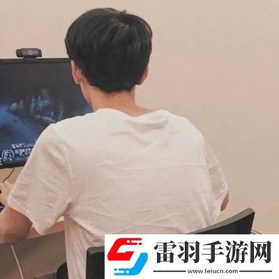 2022超甜情侶頭像一人一半超好看距離不是問題相向而行才是關(guān)鍵