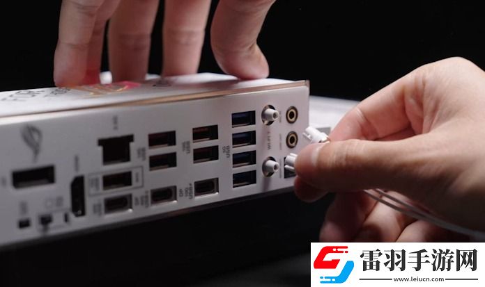 華碩X870E、X870系列主板全競化讓裝機更簡單