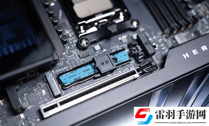 華碩X870E、X870系列主板全競化讓裝機更簡單