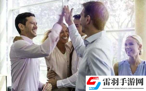 老公看我和別人發(fā)的關(guān)系好開(kāi)心