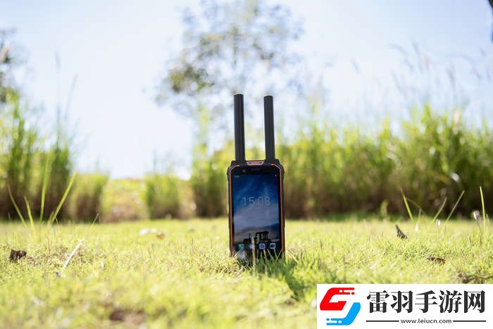 永不失聯(lián)！遨游雙衛(wèi)星三防手機(jī)成為高效應(yīng)急關(guān)鍵所在