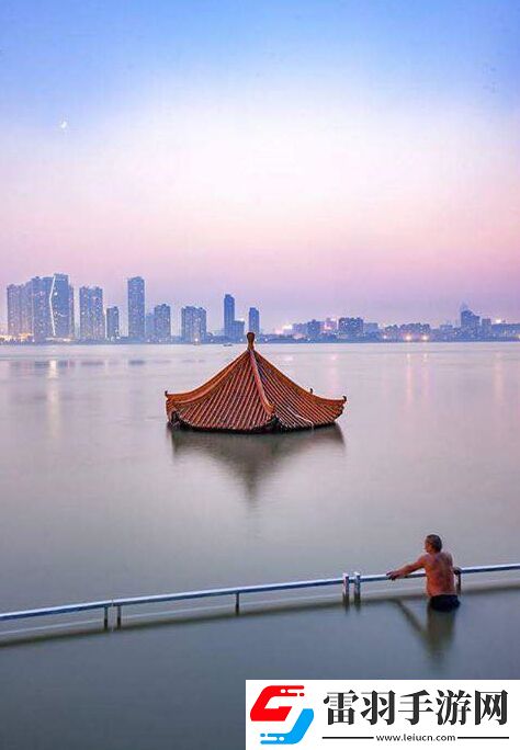 炎炎夏日再窮不能沒空調(diào)妹子驚嘆你連風油精都不如