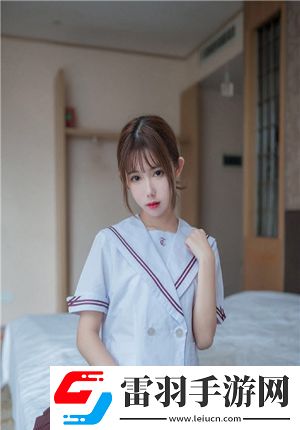 兩峰夾小溪地濕又無泥詩