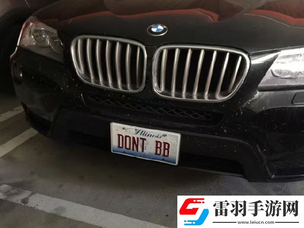 周二搞笑內(nèi)涵圖美女健身房碰到變態(tài)好尷尬