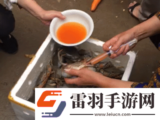 周二搞笑內(nèi)涵圖美女健身房碰到變態(tài)好尷尬