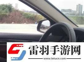 周二搞笑內(nèi)涵圖美女健身房碰到變態(tài)好尷尬