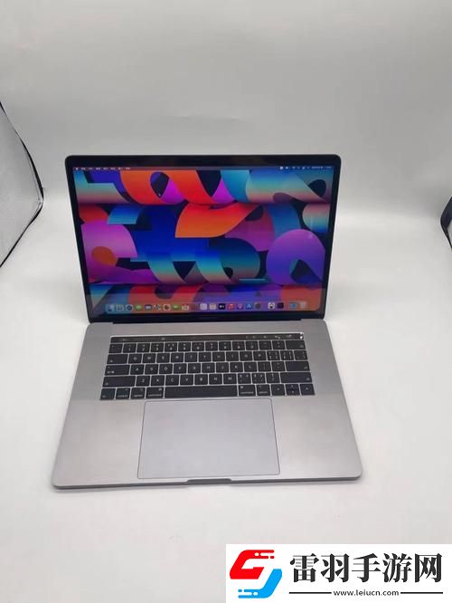 18款19款MacBookPro15寸對(duì)壘網(wǎng)友激辯誰才是游戲攻略界的“王者”