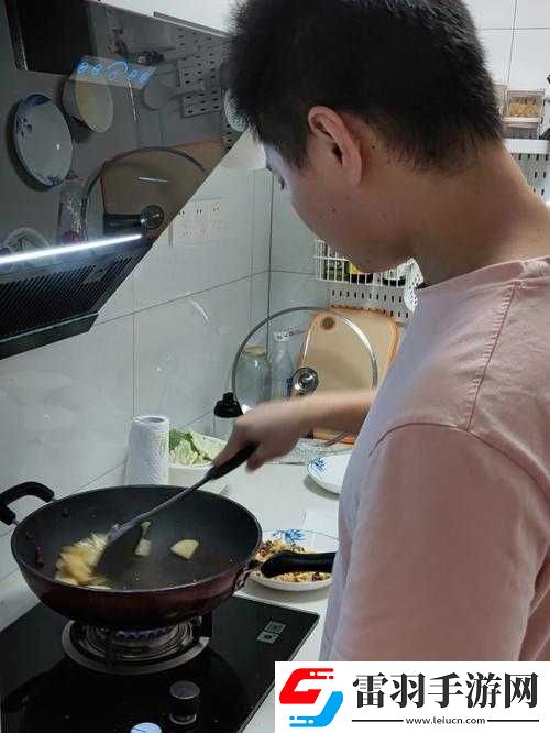 老公總在我做飯時(shí)抱我這正常嗎