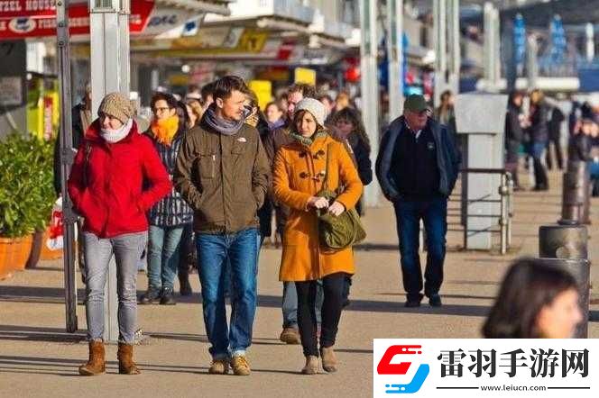 俄羅斯人又更又租中文