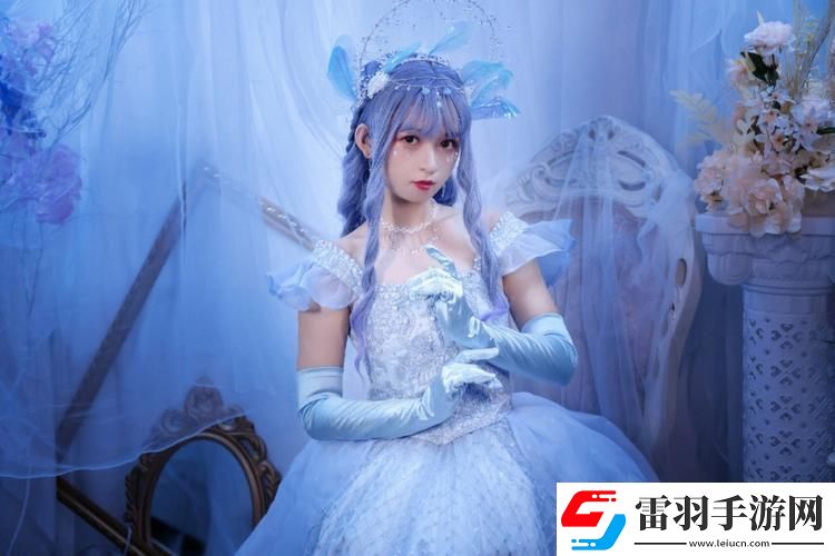 芙蓉皎皎