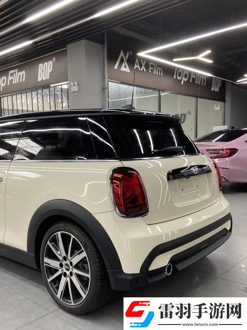 “秘密通道Mini”翻涌而出