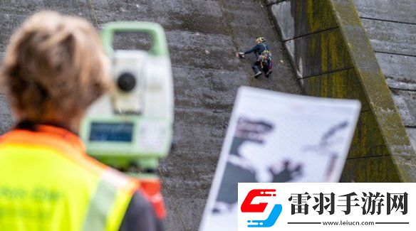 日本佐賀水庫大壩驚現(xiàn)哥斯拉壁畫！看似天成實際人為