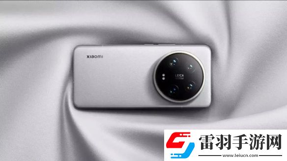 小米15Ultra設(shè)計(jì)曝光！后攝相繼味十足后蓋拼色
