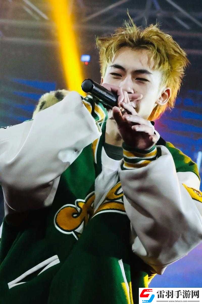 十九歲女