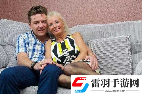 歐美老婦那極具特色的毛茸茸二毛引發(fā)的別樣故事