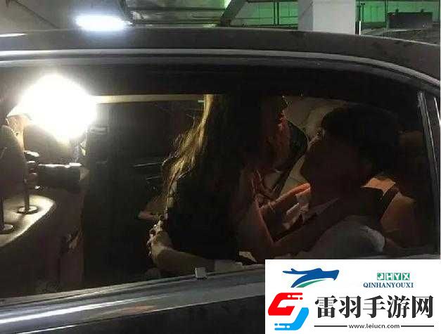 嘗到甜頭后兩人想方設(shè)法為何突然播放中斷仍持續(xù)探究