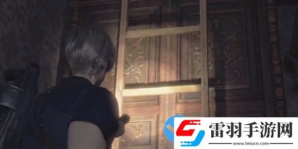 生化危機4重制版兇猛的**怎么打