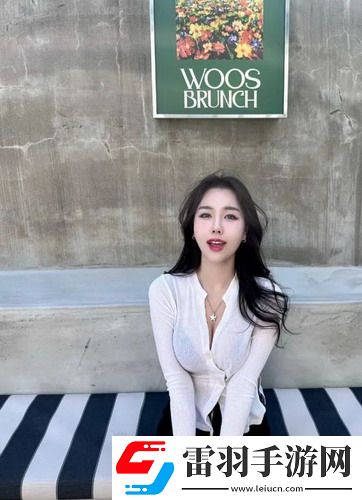 女朋友主動(dòng)把手放我口袋里永久版